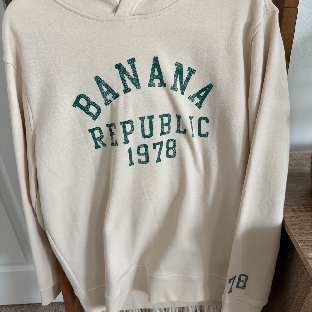 Banana Republic Cream Sweater with Green Accents